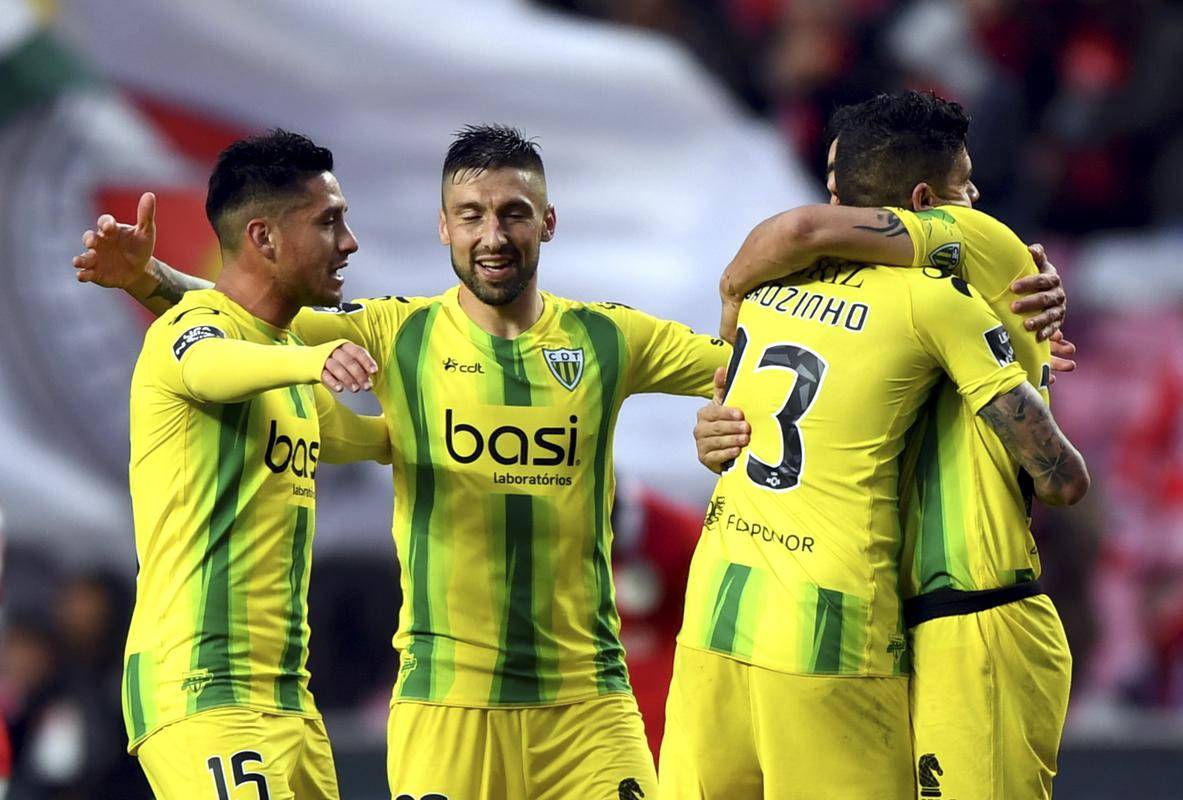 关于葡超赛程吃紧,门兴格拉德巴赫窗口期防线松动,引发热议,数据趋势出现新变化的信息 关于葡超赛程吃紧,门兴格拉德巴赫窗口期防线松动,引发热议,数据趋势出现新变化的信息